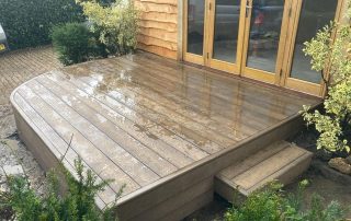 Wyldwood Composite Decking with Curved Edge