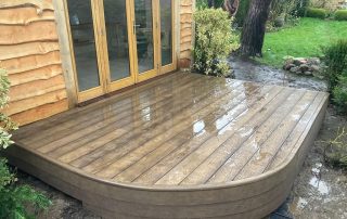 Wyldwood Composite Decking with Curved Edge